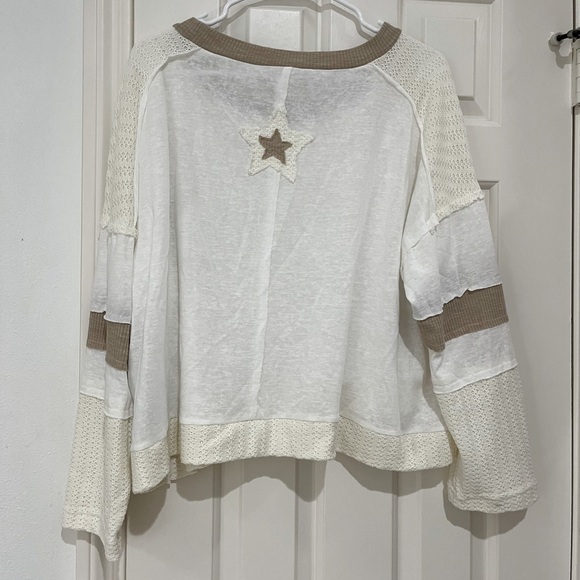 POL Star Cream and Tan Long Sleeve Top - Picture 2 of 4